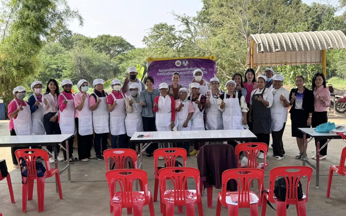 ร่วมพิธีเปิดโครงการแก้ไขปัญหาความเดือดร้อนด้านอาชีพ ประจำปีงบประมาณ พ.ศ.2567