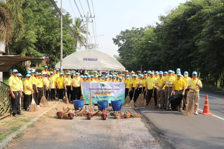 โครงการโคราชเมืองสะอาด ประจำปี 2568 ทำความสะอาดถนนเส้นปักธงชัย 304