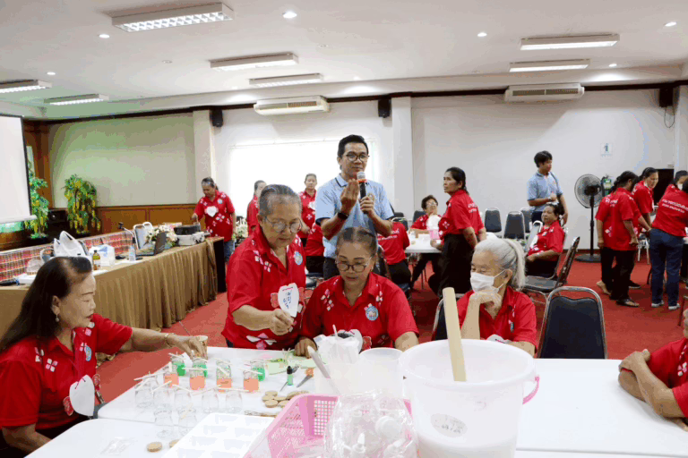โครงการส่งเสริมสุขภาพผู้สูงวัยใส่ใจคุณภาพชีวิตเชิงปฏิบัติการ
