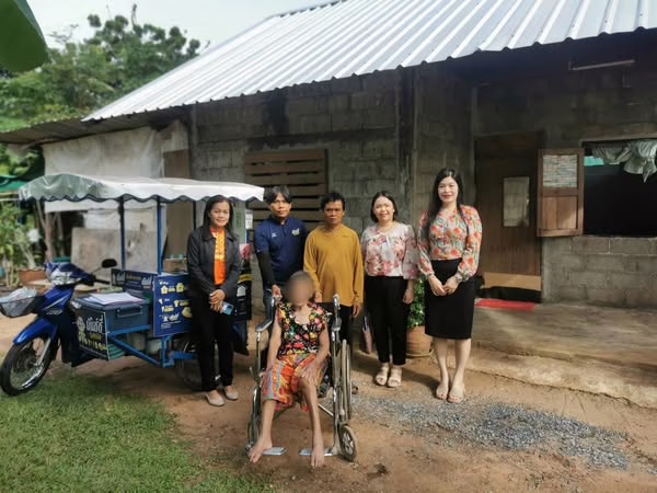 ลงพื้นที่เพื่อสำรวจและคัดกรองข้อมูลคนพิการหรือผู้ดูแลคนพิการ